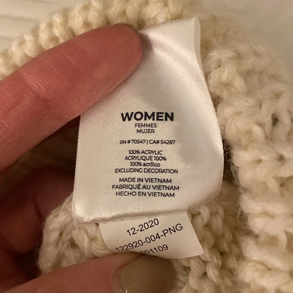 NWOT NFL Vikings winter hat - Picture 3 of 4